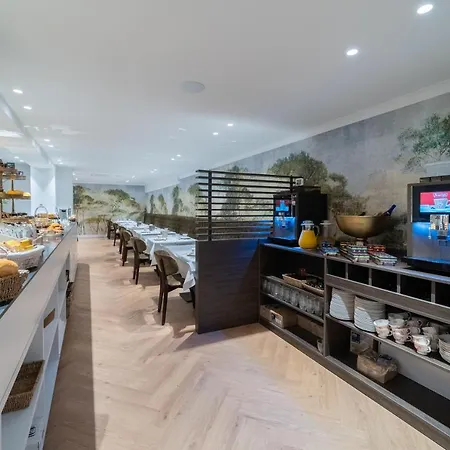 Grand Normandy By Cw Collection Hotel