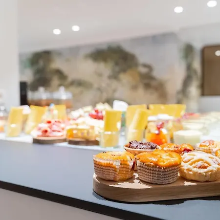 Hotel Grand Normandy By Cw Collection