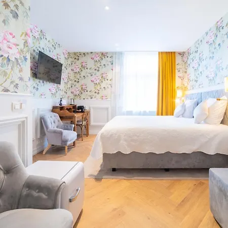 Grand Normandy By Cw Collection Hotel