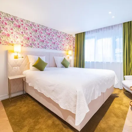 Grand Normandy By Cw Collection Hotel