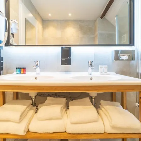 Grand Normandy By Cw Collection Hotel