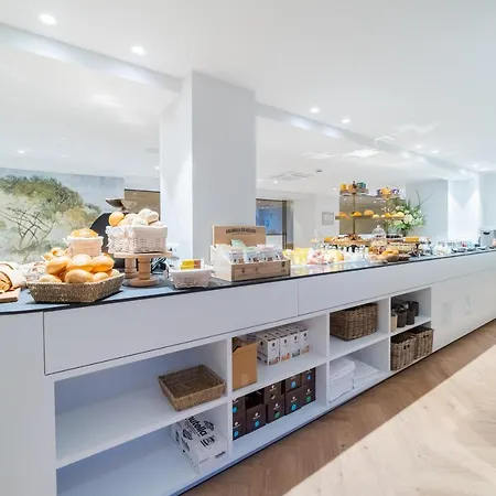 Grand Normandy By Cw Collection Hotel Brugia