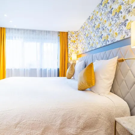 Hotel Grand Normandy By Cw Collection Brugia