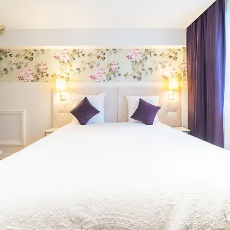 Hotel Grand Normandy By Cw Collection Brugia